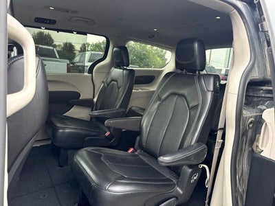 2024 Chrysler Pacifica Touring L STOW N GO SEATING