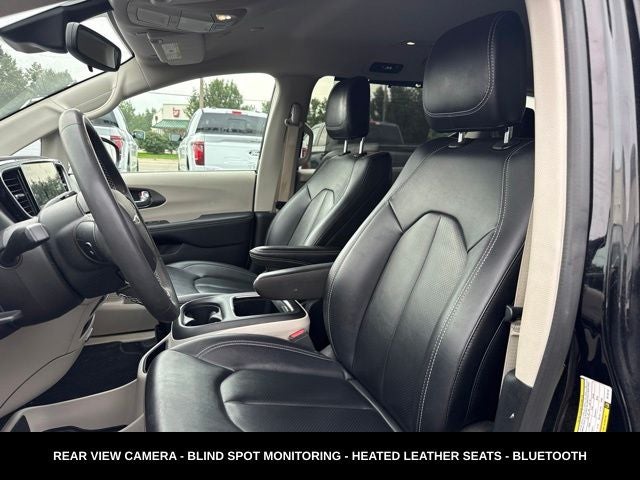 2024 Chrysler Pacifica Touring L STOW N GO SEATING
