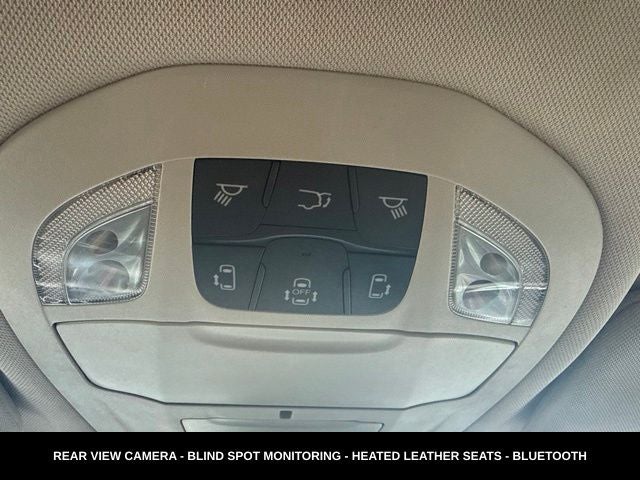 2024 Chrysler Pacifica Touring L STOW N GO SEATING