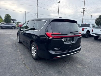 2024 Chrysler Pacifica Touring L STOW N GO SEATING