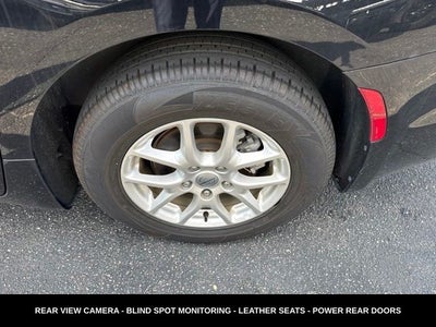 2024 Chrysler Pacifica Touring L STOW N GO SEATING