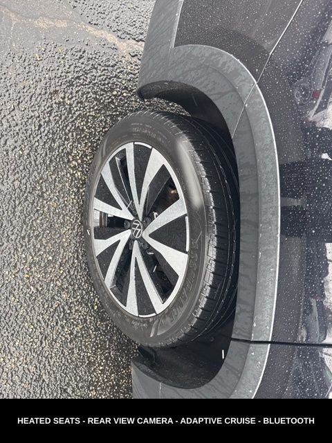 2024 Volkswagen Taos 1.5T SE ONE OWNER