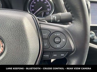 2020 Toyota Camry SE 39 MPG