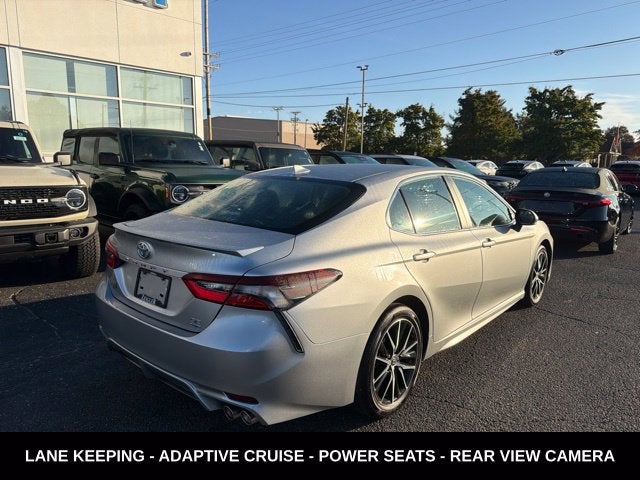 2022 Toyota Camry SE LOW MILEAGE LOCAL TRADE