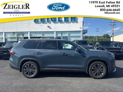 2026 Toyota Grand Highlander Hybrid Base