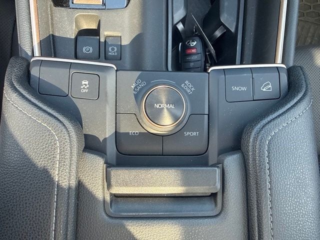 2026 Toyota Grand Highlander Hybrid Base