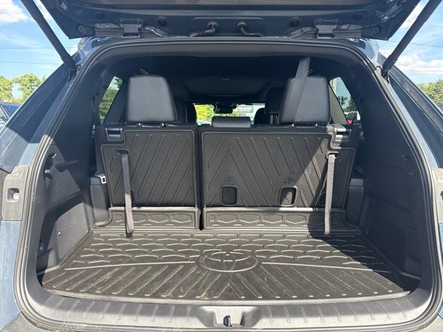 2026 Toyota Grand Highlander Hybrid Base