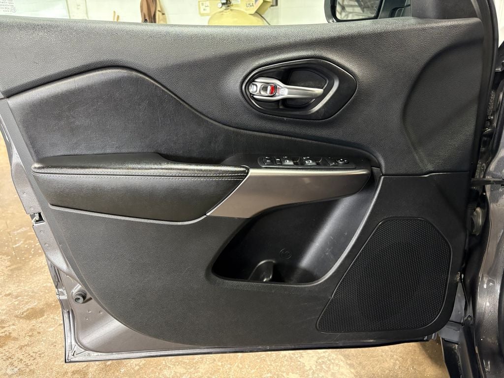 2019 Jeep Cherokee Latitude ParkView Rear Back-Up Camera