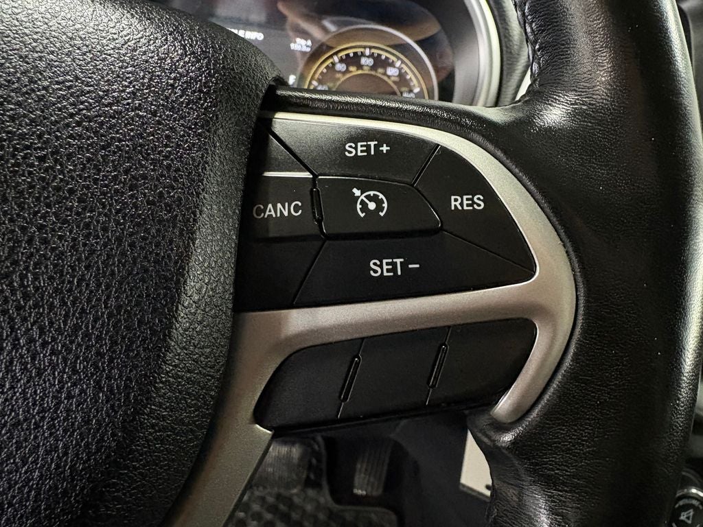 2016 Jeep Cherokee Trailhawk Integrated Voice Command w/Bluetooth