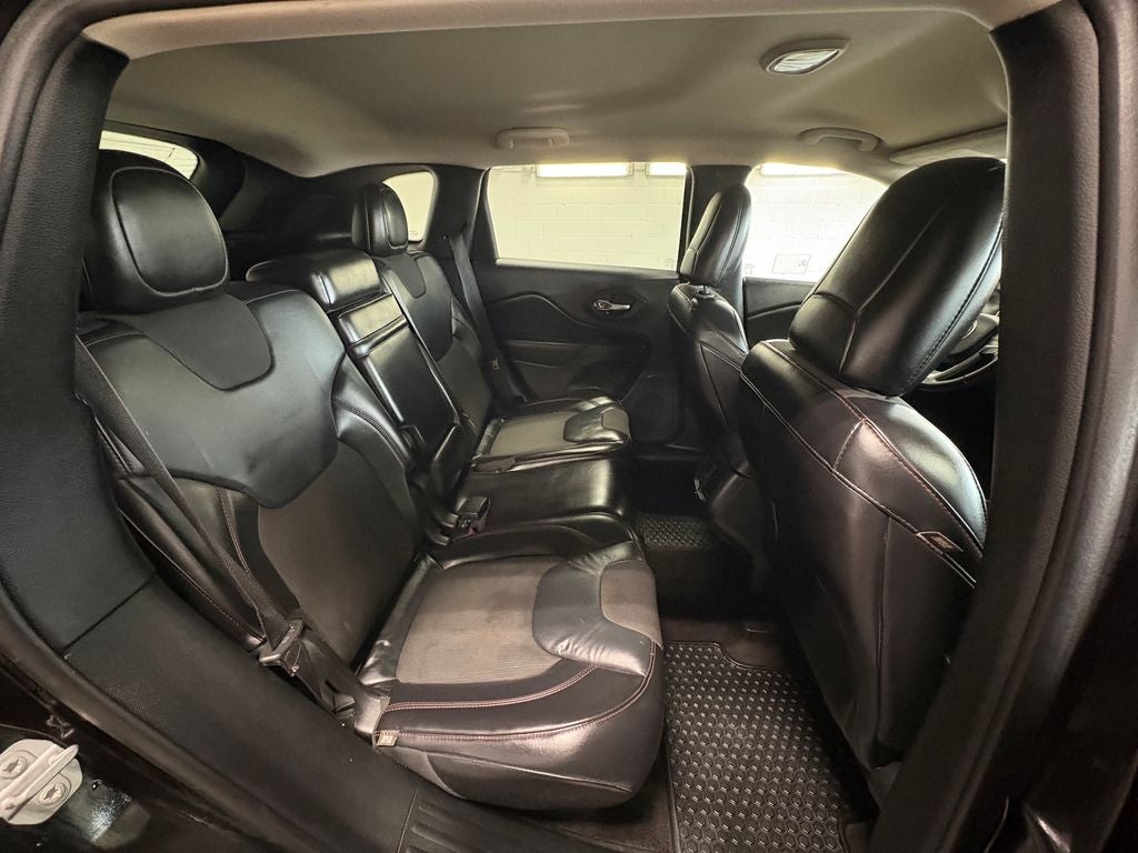 2016 Jeep Cherokee Trailhawk Integrated Voice Command w/Bluetooth