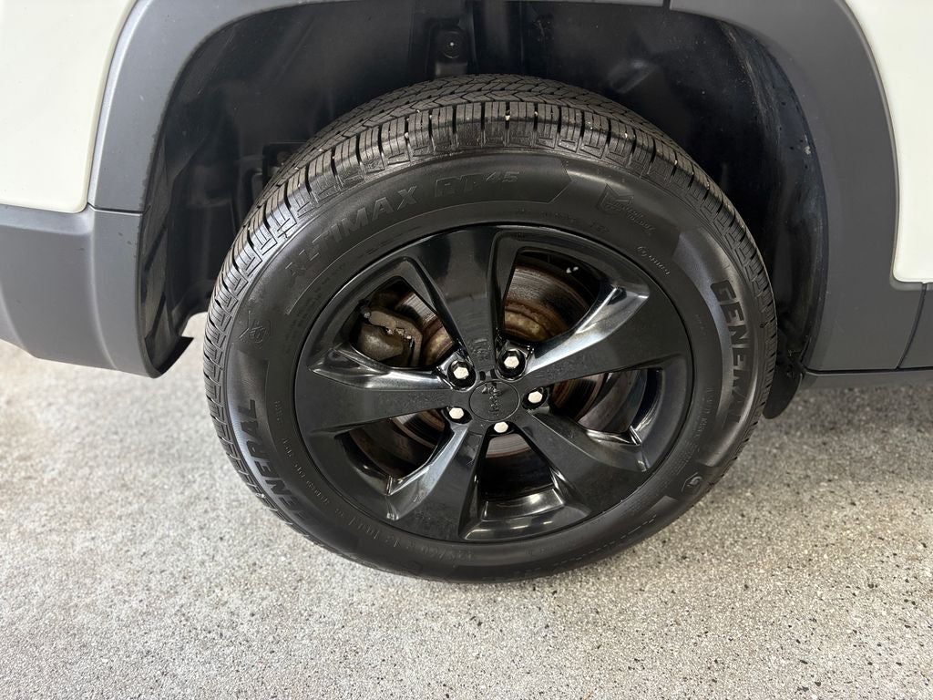 2019 Jeep Cherokee Altitude Cold Weather Group