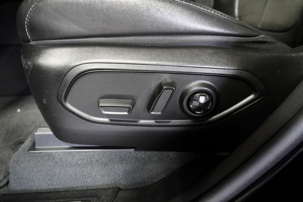 2023 Jeep Grand Cherokee Altitude X Power Sunroof & Capri Leatherette/Suede Seats