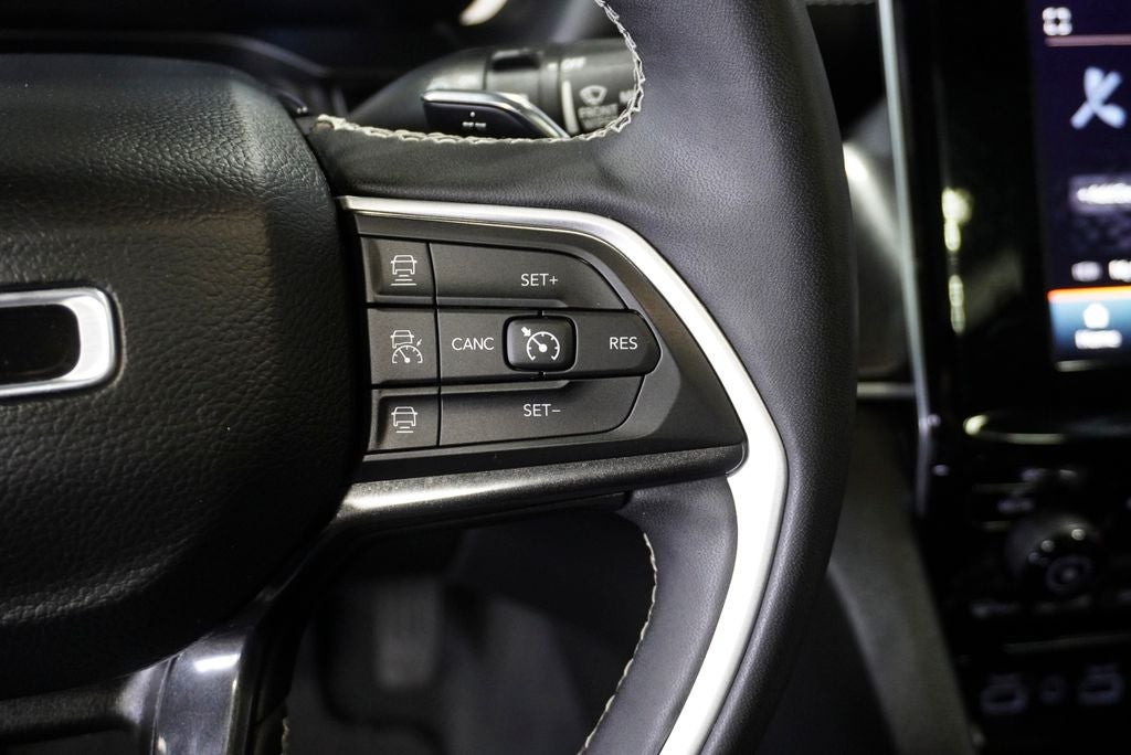 2023 Jeep Grand Cherokee Altitude X Power Sunroof & Capri Leatherette/Suede Seats