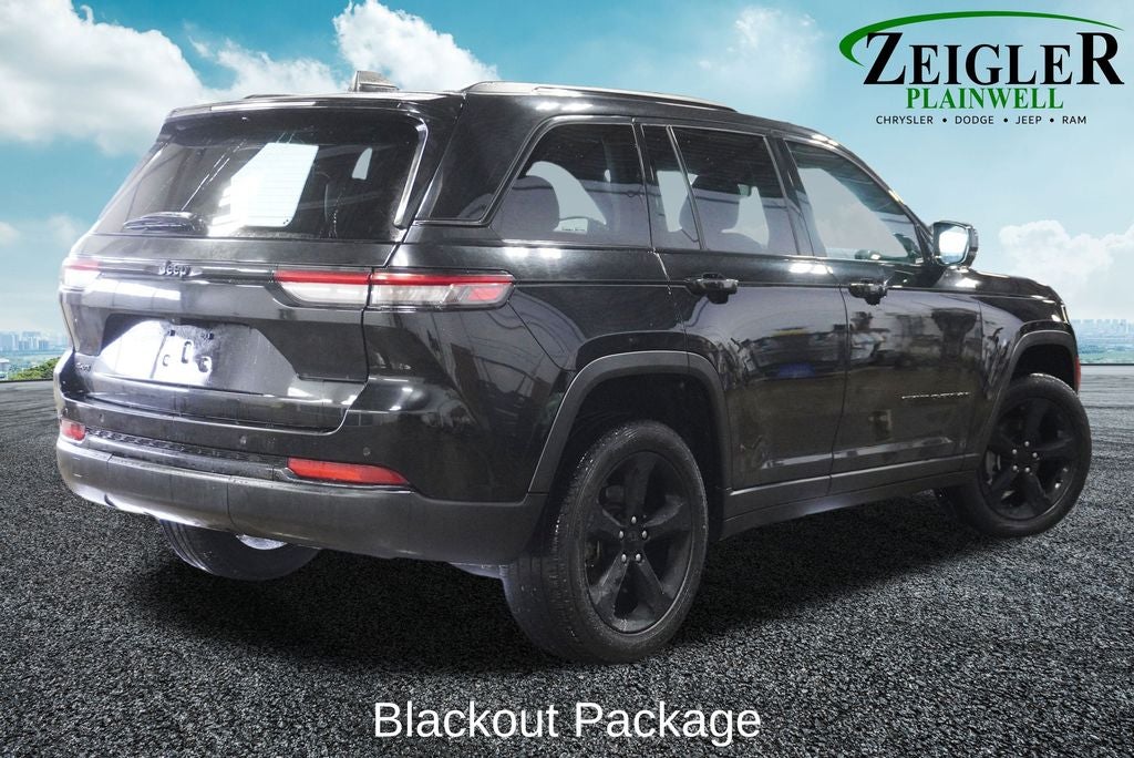 2023 Jeep Grand Cherokee Altitude X Power Sunroof & Capri Leatherette/Suede Seats