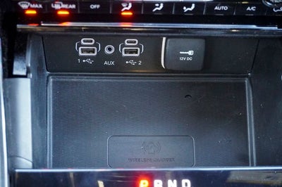 2023 Jeep Grand Cherokee Altitude ParkView Rear Back-Up Camera & Radio: Uconnect 5 w