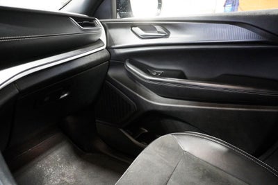 2023 Jeep Grand Cherokee Altitude X Navigation & Power Sunroof