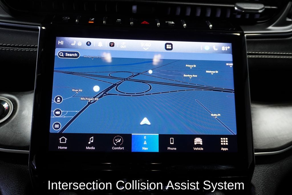 2023 Jeep Grand Cherokee Limited Navigation System & Surround View Camera System