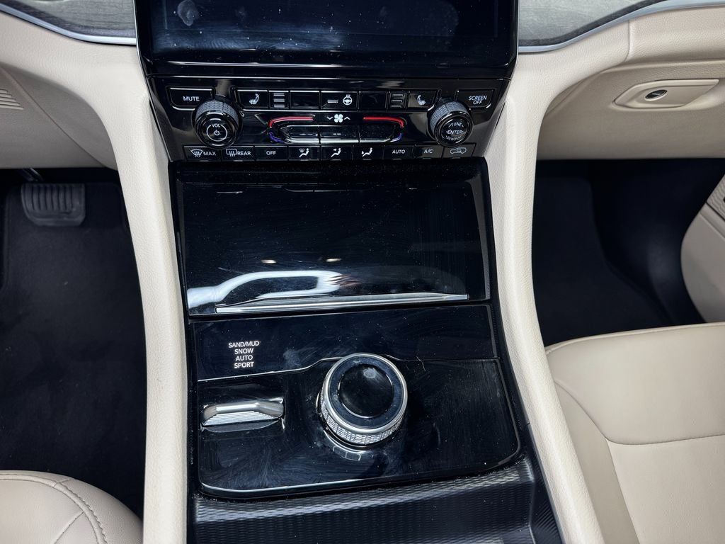 2024 Jeep Grand Cherokee Limited Dual-Pane Panoramic Sunroof