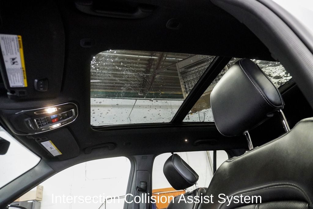 2024 Jeep Grand Cherokee Limited Dual-Pane Panoramic Sunroof & Navigation System