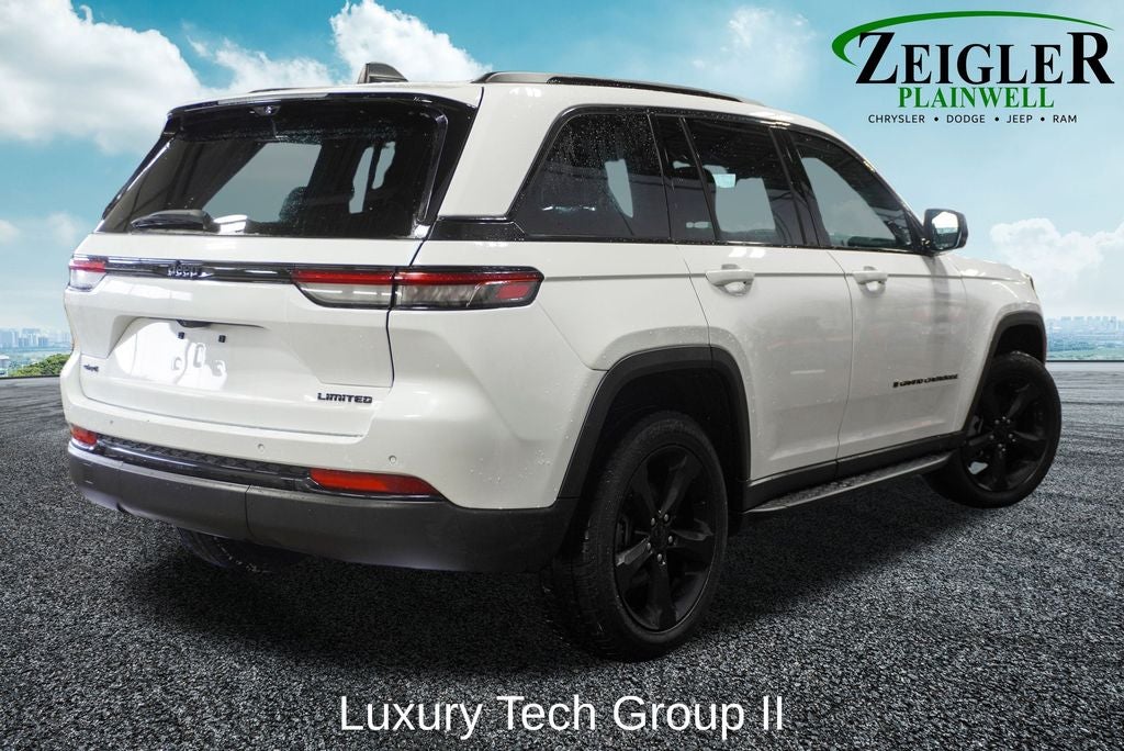 2024 Jeep Grand Cherokee Limited Dual-Pane Panoramic Sunroof & Navigation System