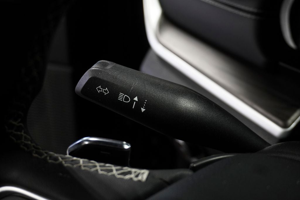 2024 Jeep Grand Cherokee Limited Navigation System & Dual-Pane Panoramic Sunroof