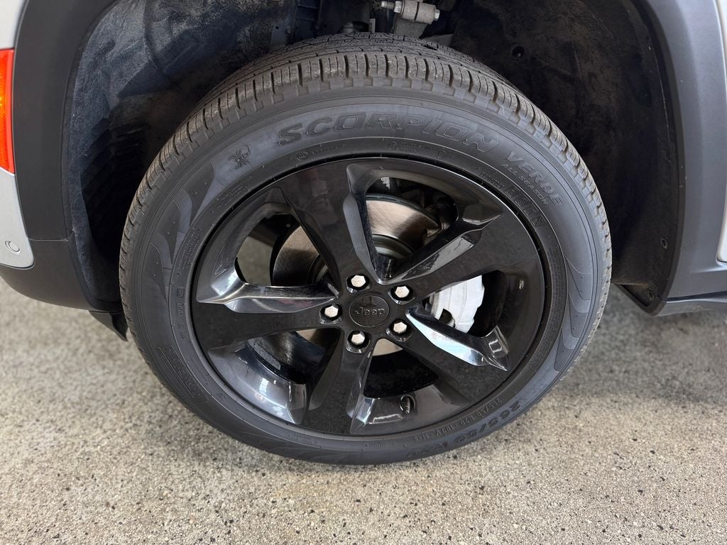 2024 Jeep Grand Cherokee Limited Black Appearance Package