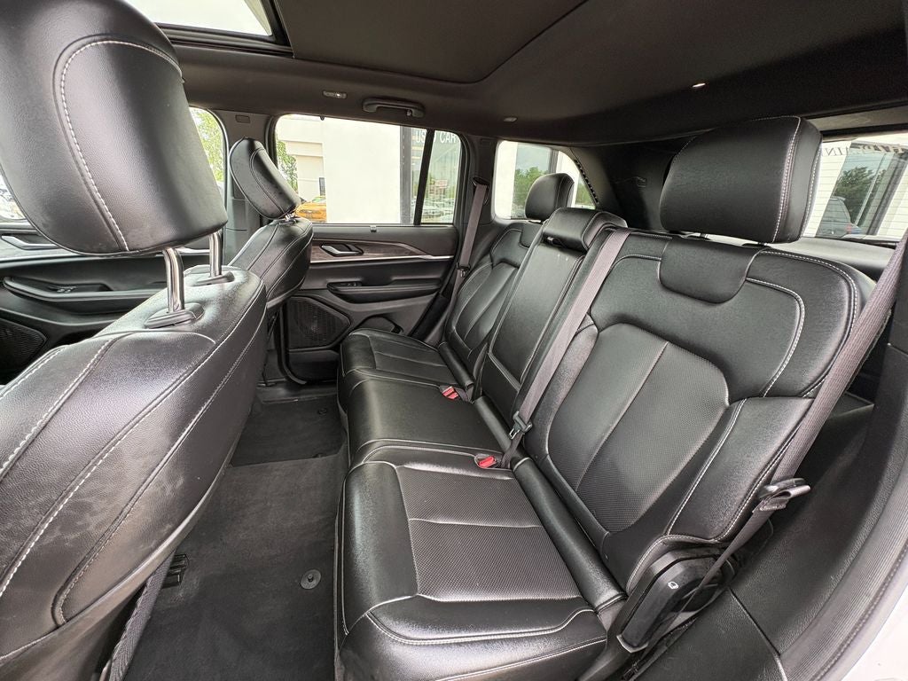 2024 Jeep Grand Cherokee Limited Black Appearance Package