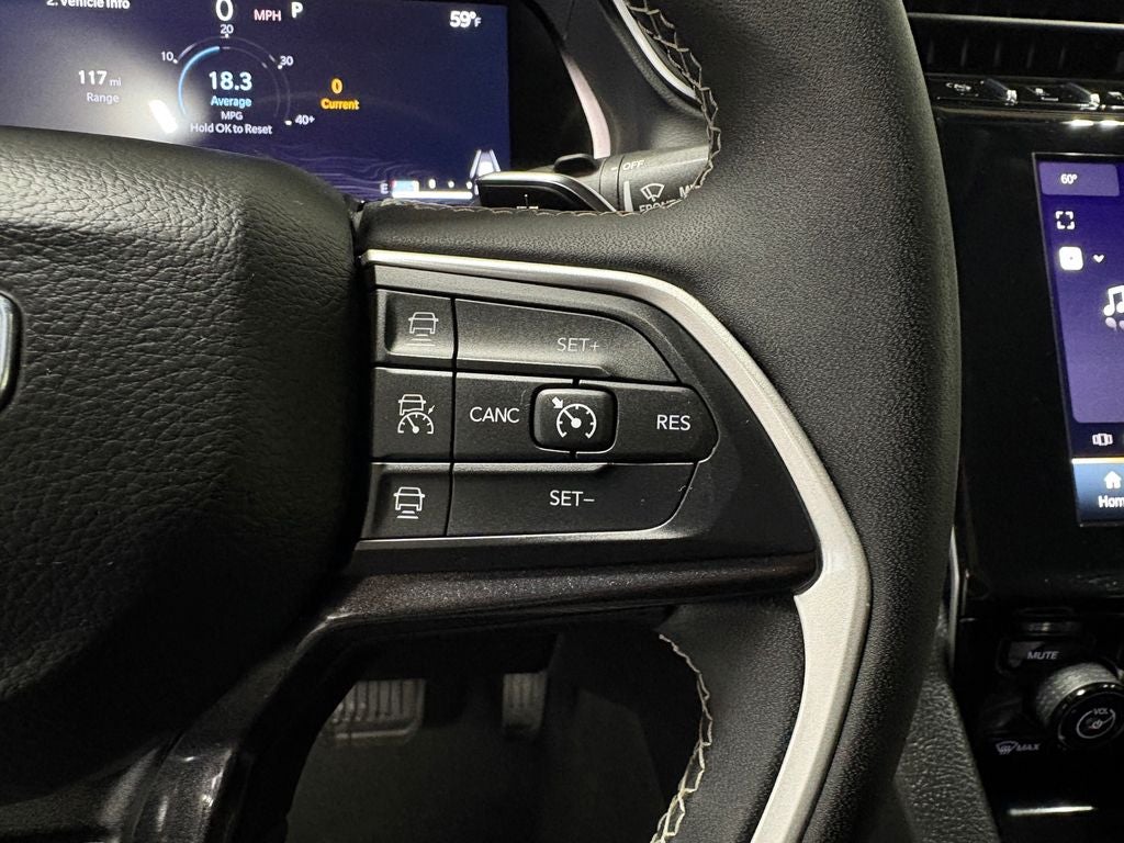 2023 Jeep Grand Cherokee L Laredo Radio: Uconnect 5 w/8.4" Display