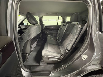 2023 Jeep Grand Cherokee L Laredo Radio: Uconnect 5 w/8.4" Display