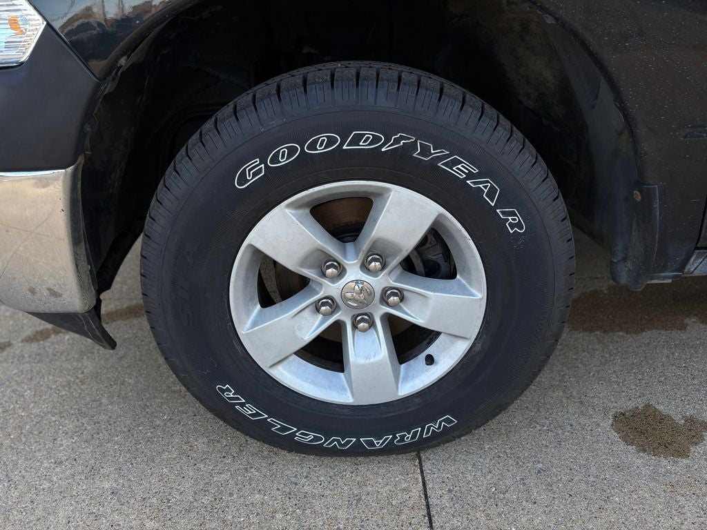 2017 RAM 1500 Tradesman Integrated Voice Command w/Bluetooth