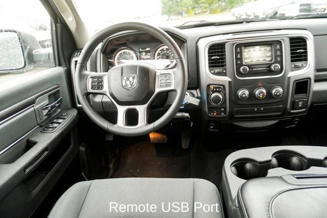2022 RAM 1500 Classic SLT Apple CarPlay & ParkView Rear Back-Up Camera