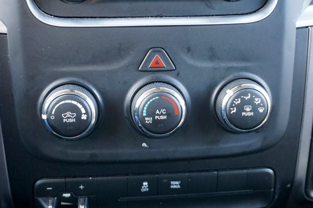 2022 RAM 1500 Classic SLT Integrated Voice Command w/Bluetooth & ParkView Re