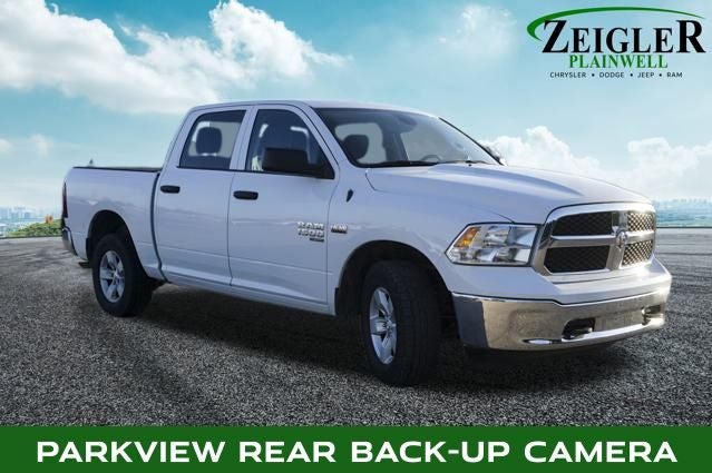 2022 RAM 1500 Classic SLT Integrated Voice Command w/Bluetooth & ParkView Re