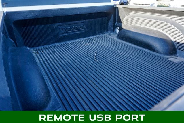 2022 RAM 1500 Classic SLT Integrated Voice Command w/Bluetooth & ParkView Re