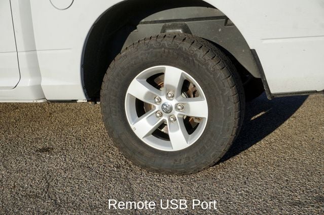 2022 RAM 1500 Classic SLT Integrated Voice Command w/Bluetooth & ParkView Re