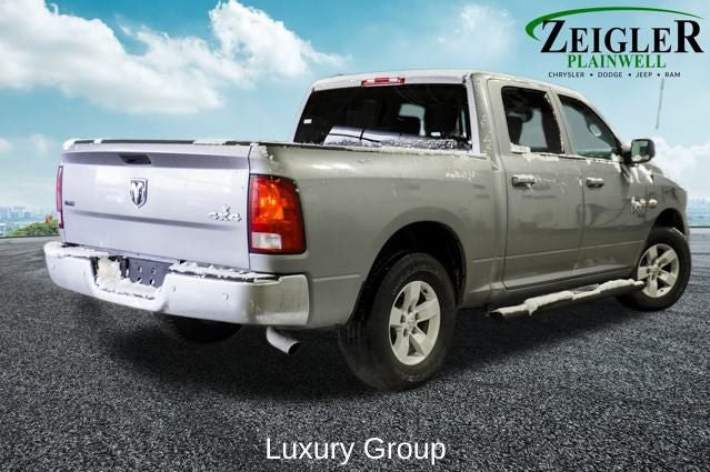 2022 RAM 1500 Classic SLT ParkView Rear Back-Up Camera & Integrated Voice Co