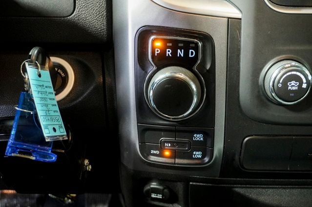 2023 RAM 1500 Classic SLT ParkView Rear Back-Up Camera & Apple CarPlay