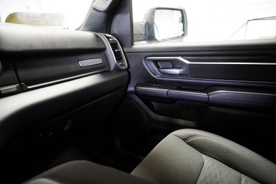 2025 RAM 1500 Big Horn/Lone Star Integrated Voice Command w/Bluetooth