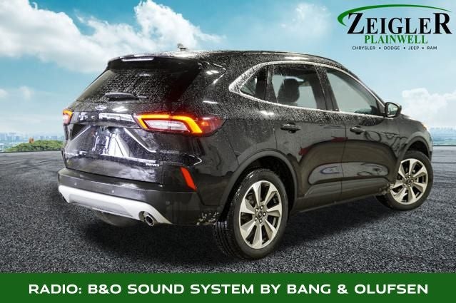 2025 Ford Escape Platinum 360-Degree Camera w/Split View & Navigation