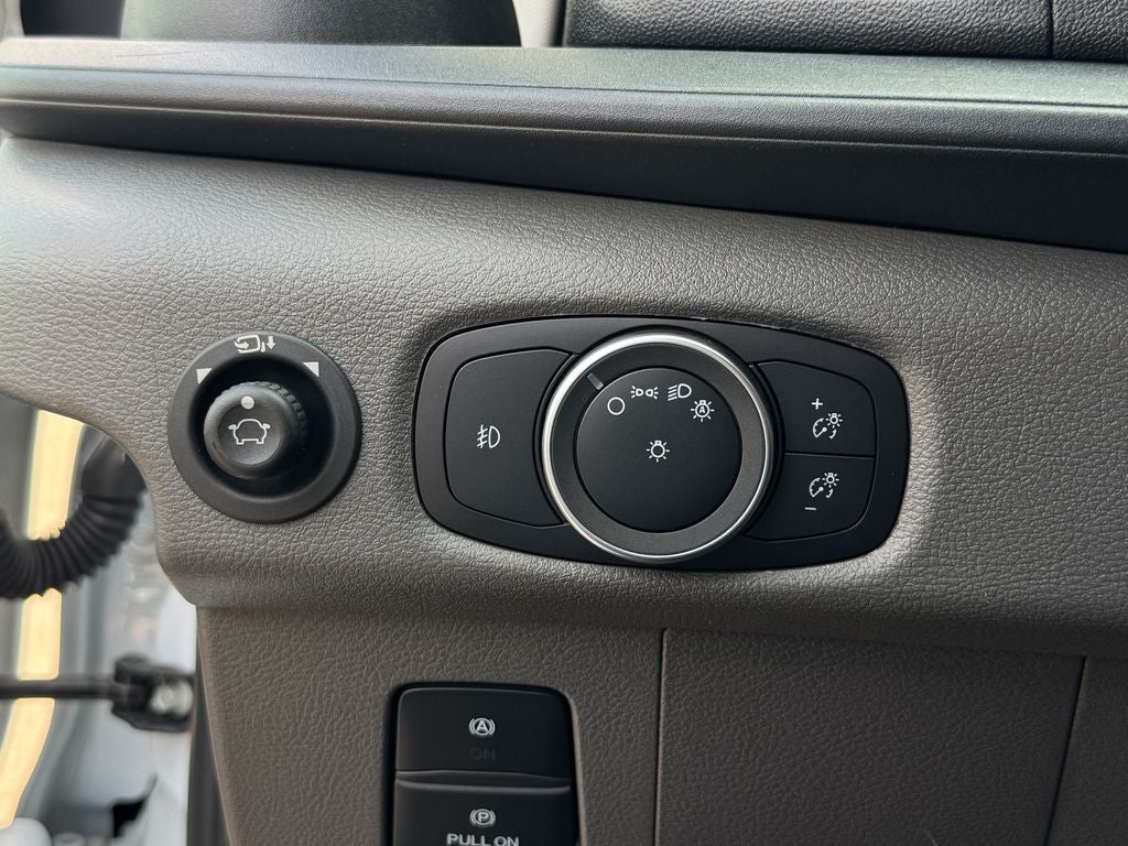 2023 Ford E-Transit-350 Base Navigation system: Connected Navigation