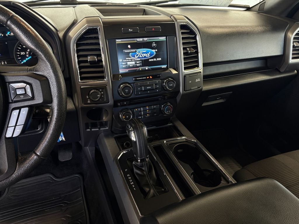 2015 Ford F-150 XLT Twin Panel Moonroof