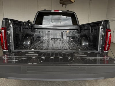 2025 Ford F-150 Lariat Navigation system