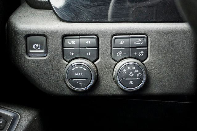 2024 Chevrolet Silverado 3500HD LT Flat Form Bed with Gooseneck Hitch