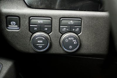 2025 Chevrolet Silverado 1500 LT Navigation System & 12.3" Multicolor Reconfigurabl