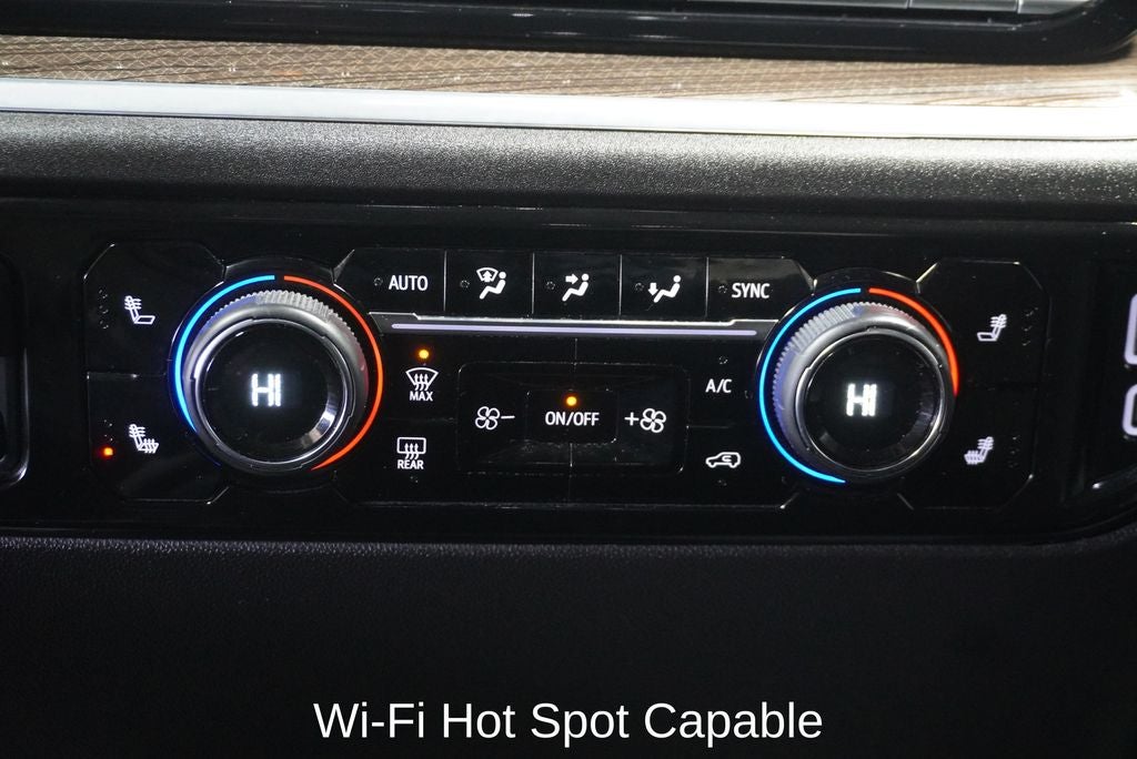 2025 Chevrolet Silverado 1500 LT Navigation System & Apple CarPlay/Android Auto