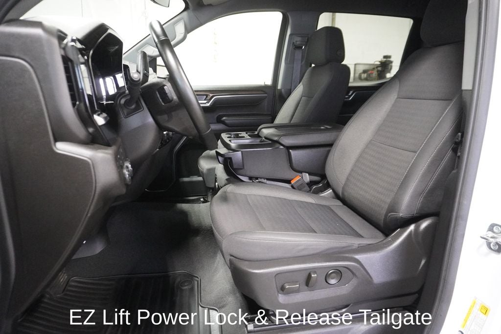 2025 Chevrolet Silverado 1500 LT Navigation System & 12.3" Multicolor Reconfigurabl