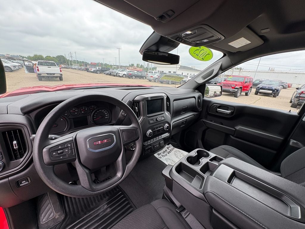 2025 GMC Sierra 1500 Pro