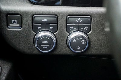 2023 GMC Sierra 1500 SLE Navigation System & HD Rear Vision Camera