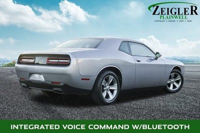2016 Dodge Challenger SXT Integrated Voice Command w/Bluetooth