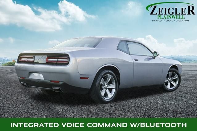 2016 Dodge Challenger SXT Integrated Voice Command w/Bluetooth